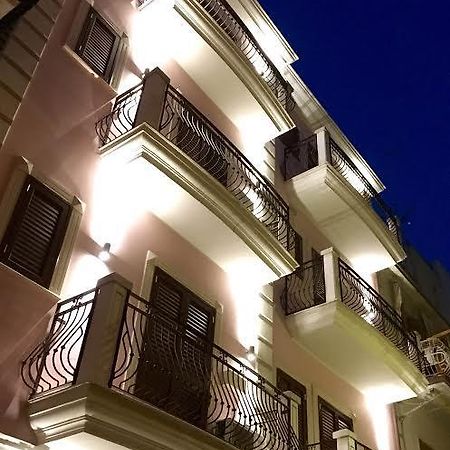 Palazzo Eliss Bed & Breakfast Margherita Di Savoia Bagian luar foto