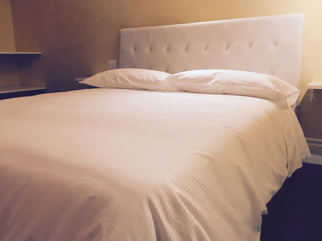 Palazzo Eliss Bed & Breakfast Margherita Di Savoia Ruang foto