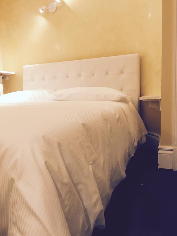Palazzo Eliss Bed & Breakfast Margherita Di Savoia Ruang foto